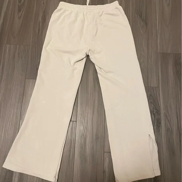 VUORI Sedona Wide Leg Sweatpant Split Leg Salt VW4044 Leisure Sz L - Picture 10 of 11